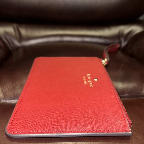 Red Kate Spade Lucy Medium Zip Wristlet - Picture 11 of 15
